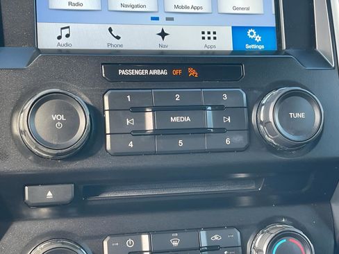 Used 2017 Ford F150 XLT w/ Equipment Group 302A Luxury image 33