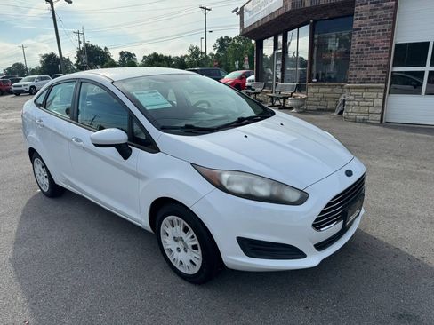 Used 2014 Ford Fiesta S FWD image 17