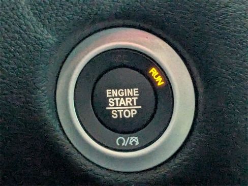 New 2026 Chrysler Pacifica Select image 24