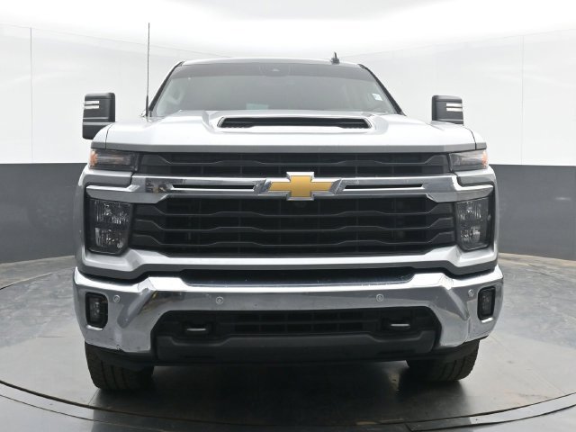 Used 2026 Chevrolet Silverado 2500 LT w/ All Star Edition AWD/4WD image 3