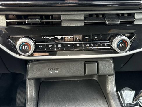 Used 2024 Honda Prologue EX image 6
