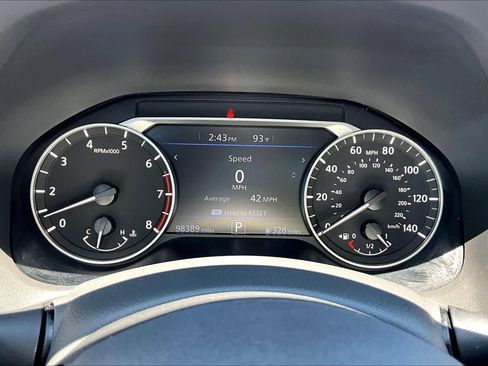 Used 2023 Nissan Altima 2.5 SR FWD image 25