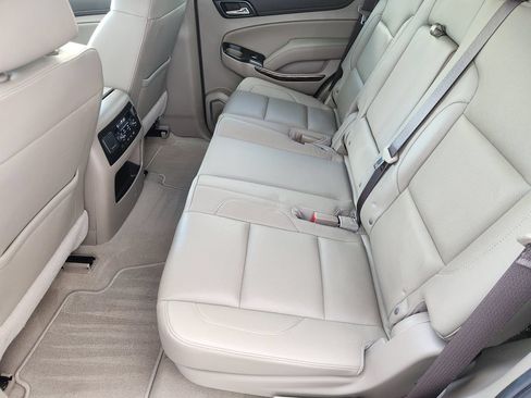 Used 2019 GMC Yukon SLT w/ Premium Edition RWD image 31