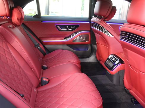 New 2025 Mercedes-Benz S 580 4MATIC Sedan image 21