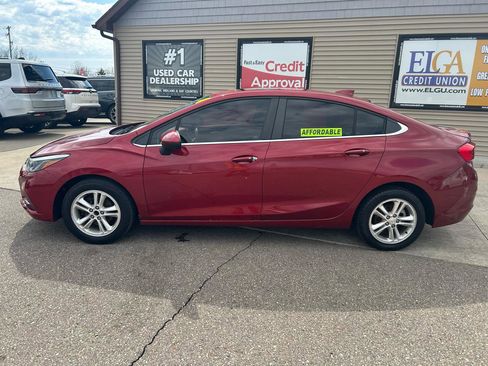 Used 2017 Chevrolet Cruze LT w/ LT True North Edition image 8