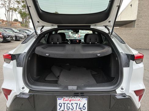 Used 2025 Buick Envista Sport Touring image 31