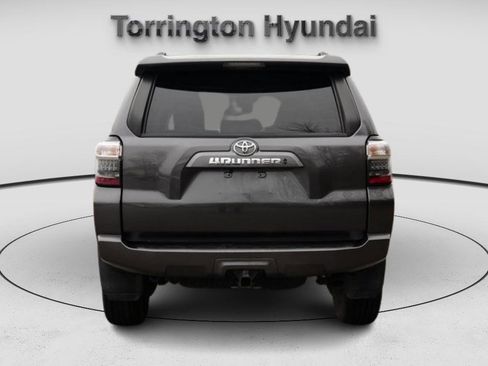 Used 2022 Toyota 4Runner SR5 Premium image 6