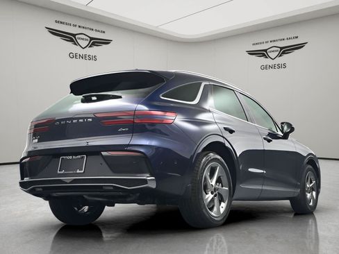 Used 2026 Genesis GV70 2.5T Advanced AWD/4WD image 24
