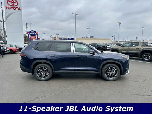 New 2026 Toyota Grand Highlander AWD Hybrid image 2