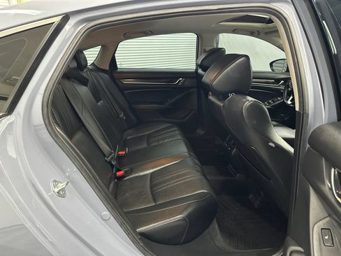 Used 2022 Honda Accord Touring image 17