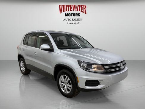 Used 2014 Volkswagen Tiguan S image 5