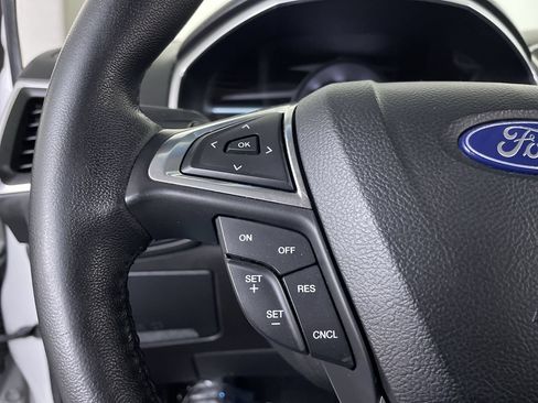 Used 2018 Ford Edge Titanium AWD/4WD image 24