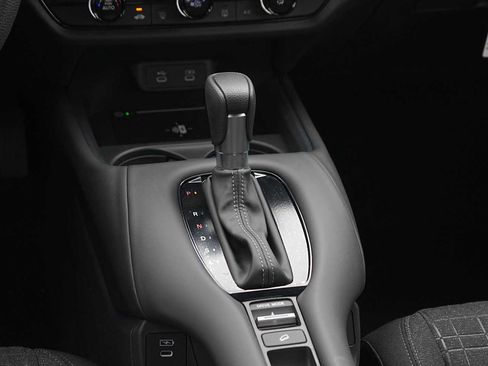 New 2026 Honda HR-V LX image 17