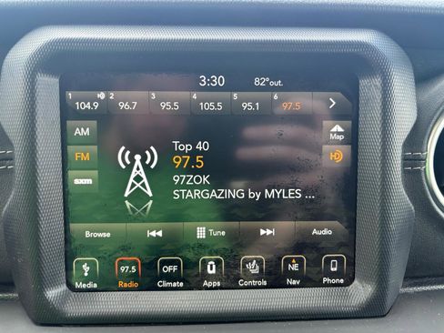 Used 2018 Jeep Wrangler Unlimited Sahara AWD/4WD image 20