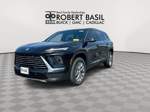 Used 2025 Buick Enclave Preferred AWD/4WD image 4