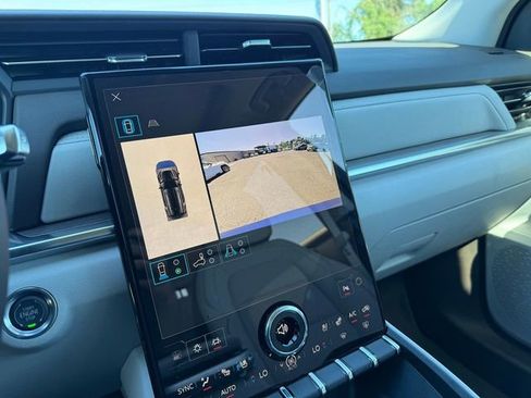 New 2026 GMC Terrain Denali AWD/4WD image 9