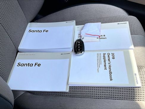 Used 2019 Hyundai Santa Fe SEL FWD image 36