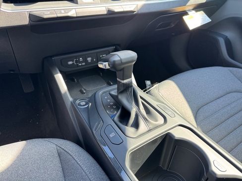 New 2025 Kia K4 EX image 15