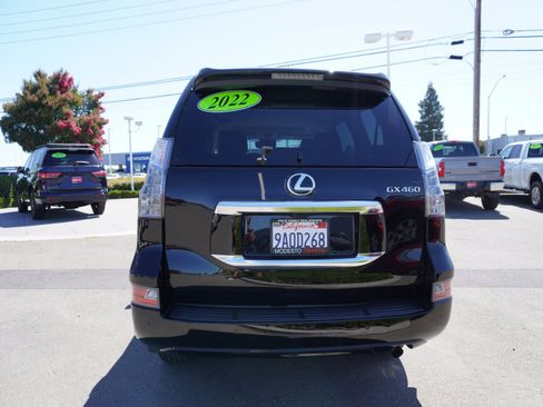 Used 2022 Lexus GX 460 Premium w/ Premium Package AWD/4WD image 9