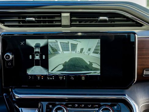 Used 2024 GMC Sierra 2500 Denali Ultimate image 26