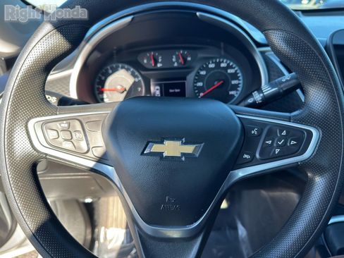 Used 2022 Chevrolet Malibu LT image 24