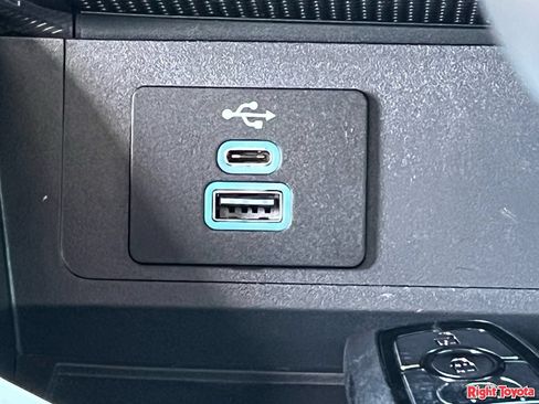 Used 2025 Ford Mustang GT Premium RWD image 26