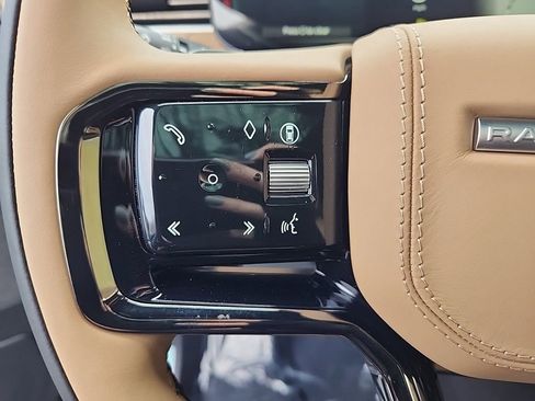 New 2025 Land Rover Range Rover Sport Dynamic SE AWD/4WD image 19