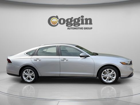 New 2026 Honda Accord LX image 6