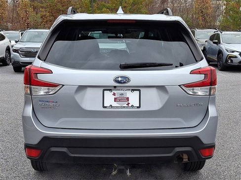 Certified 2023 Subaru Forester Premium image 6