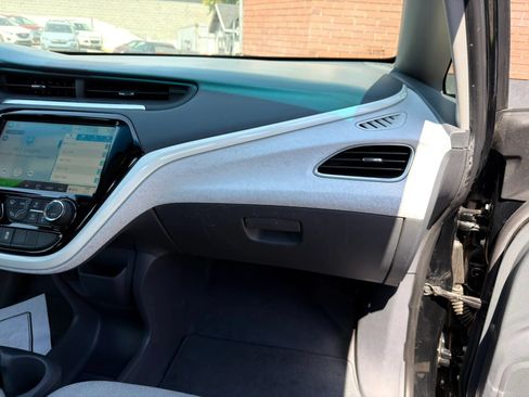 Used 2020 Chevrolet Bolt LT FWD image 7