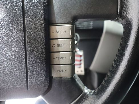 Used 2005 Ford F150 Lariat AWD/4WD image 29