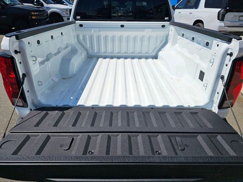 New 2026 Chevrolet Colorado Trail Boss AWD/4WD image 13