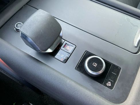 Used 2023 Land Rover Discovery S R-Dynamic image 34