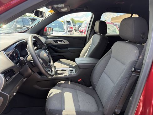Used 2023 Chevrolet Traverse LT AWD/4WD image 10