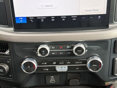 Used 2025 Ford F150 XLT w/ Equipment Group 301A Standard AWD/4WD image 18