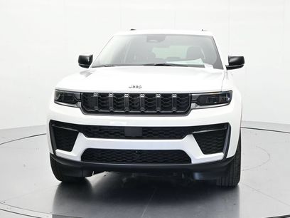 New 2026 Jeep Grand Cherokee Altitude