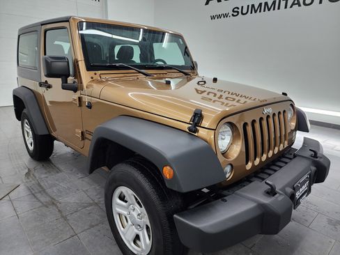 Used 2015 Jeep Wrangler Sport w/ Connectivity Group image 2