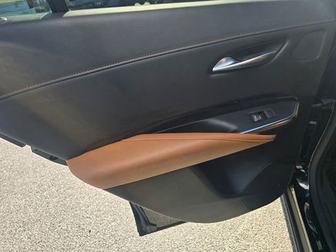 Used 2024 Cadillac XT4 Sport image 14