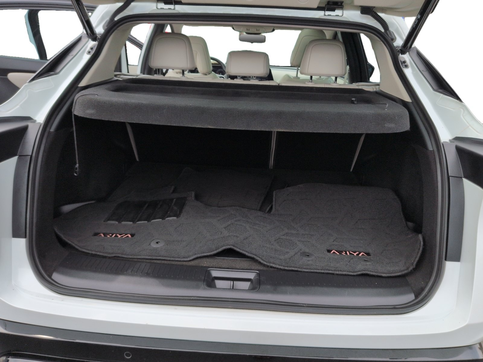 Used 2024 Nissan Ariya AWD image 27