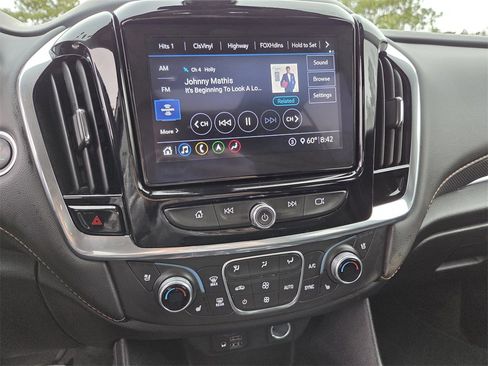 Used 2020 Chevrolet Traverse Premier image 9