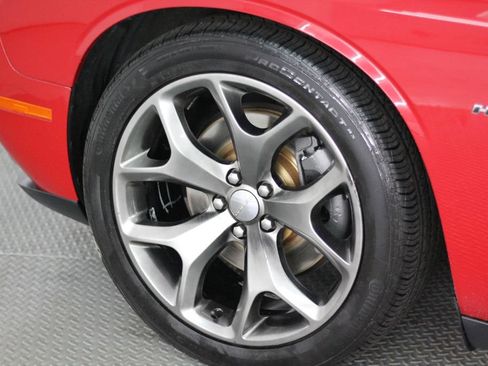 Used 2016 Dodge Challenger R/T w/ Driver Convenience Group RWD image 50