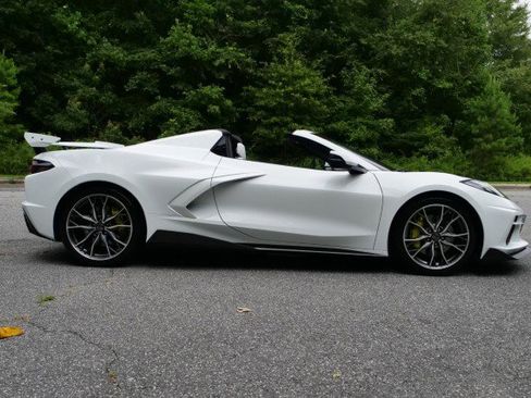 Used 2023 Chevrolet Corvette Convertible 3LT / Z51 Performa w/ Z51 Performance Package image 41