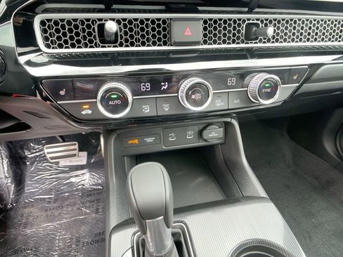 New 2025 Honda Civic Sport image 17