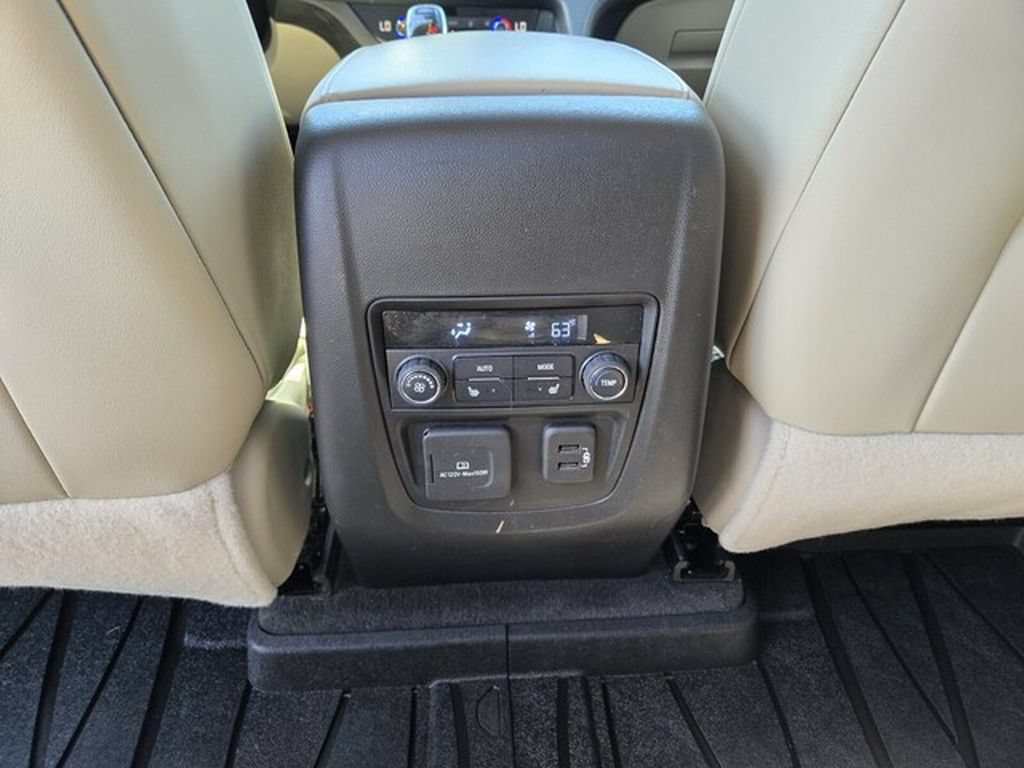 Used 2020 Buick Enclave Premium w/ Sun and Sites Package FWD image 15