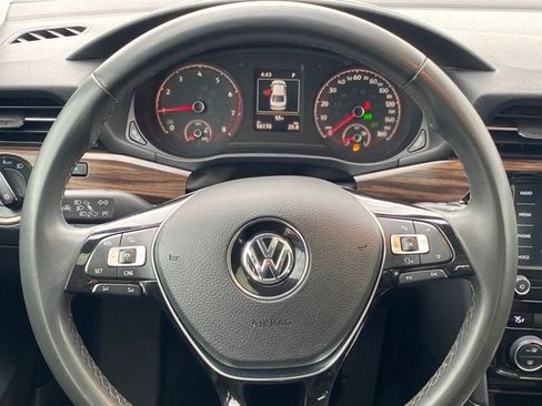 Used 2022 Volkswagen Passat 2.0T image 7