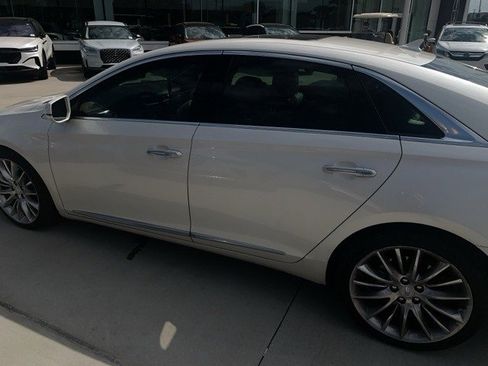 Used 2014 Cadillac XTS Premium image 1