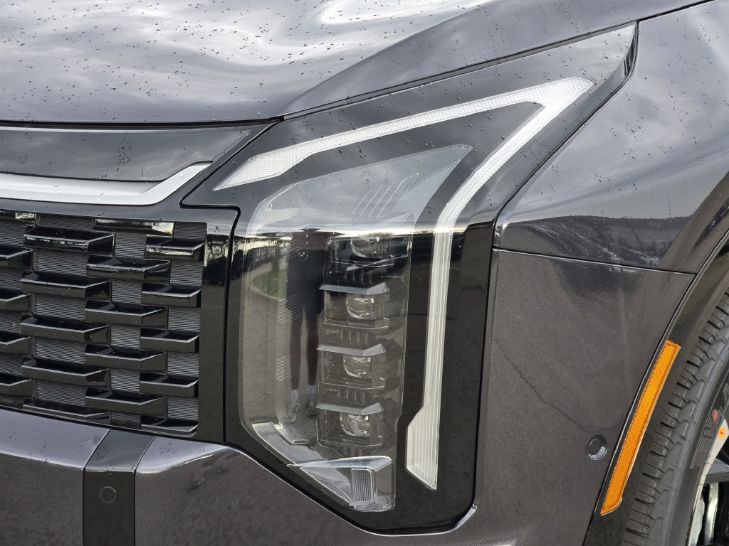 New 2026 Kia Sportage SX FWD image 6