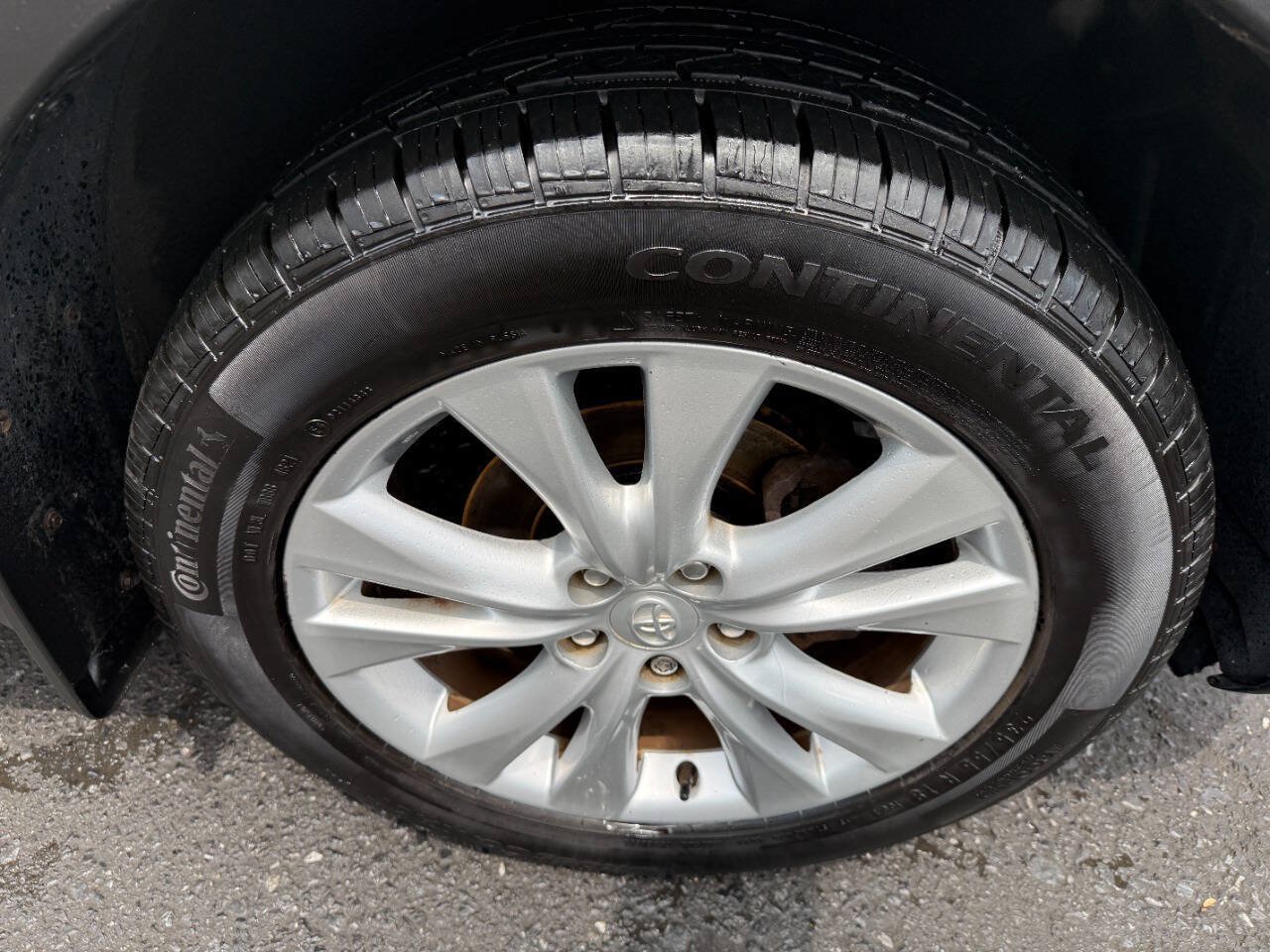 Used 2013 Toyota RAV4 Limited AWD/4WD image 12