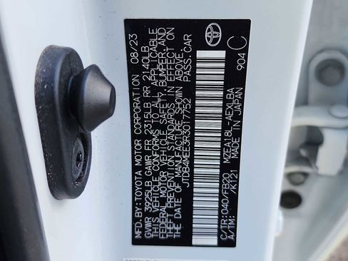 Used 2024 Toyota Corolla LE image 27