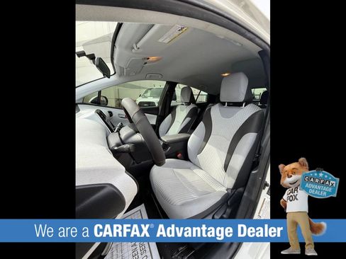 Used 2016 Toyota Prius Two image 18